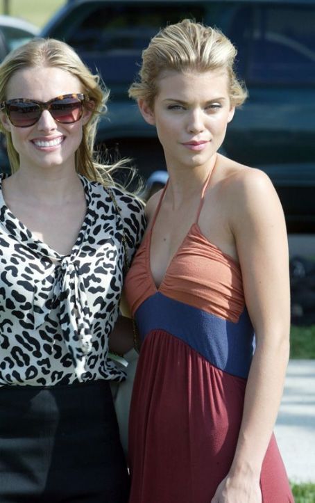 安娜丽尼·麦考德/AnnaLynne McCord-11-57